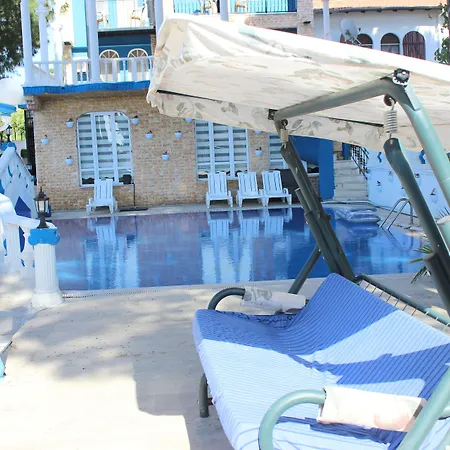Shadow Hotel 3*